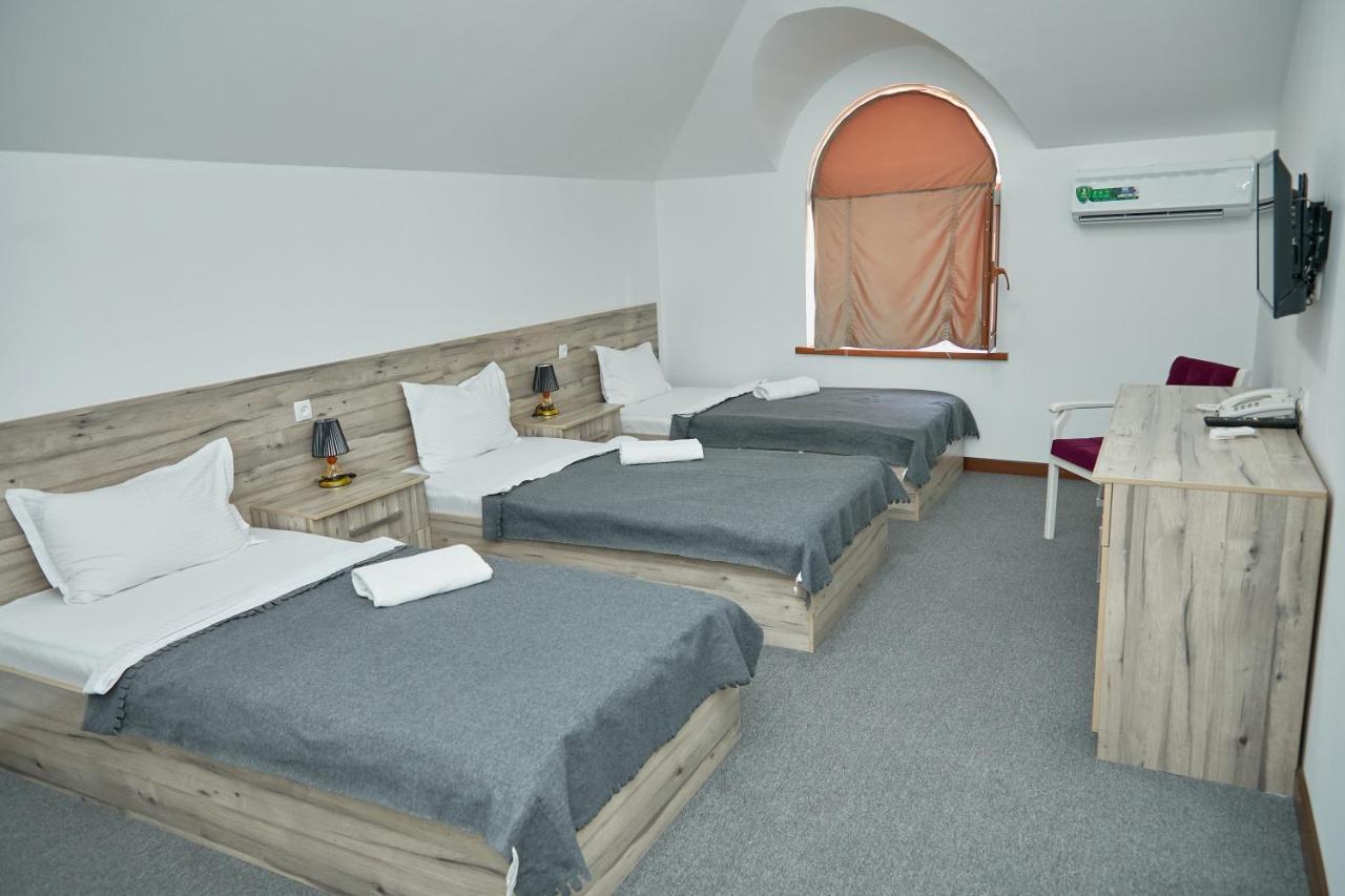 Hotel Muqaddas Samarkand Exteriör bild
