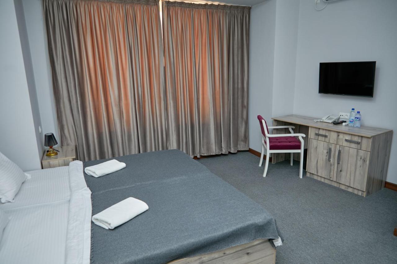 Hotel Muqaddas Samarkand Exteriör bild